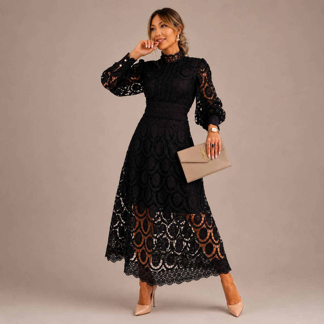 Chiara Abito in Pizzo Elegante