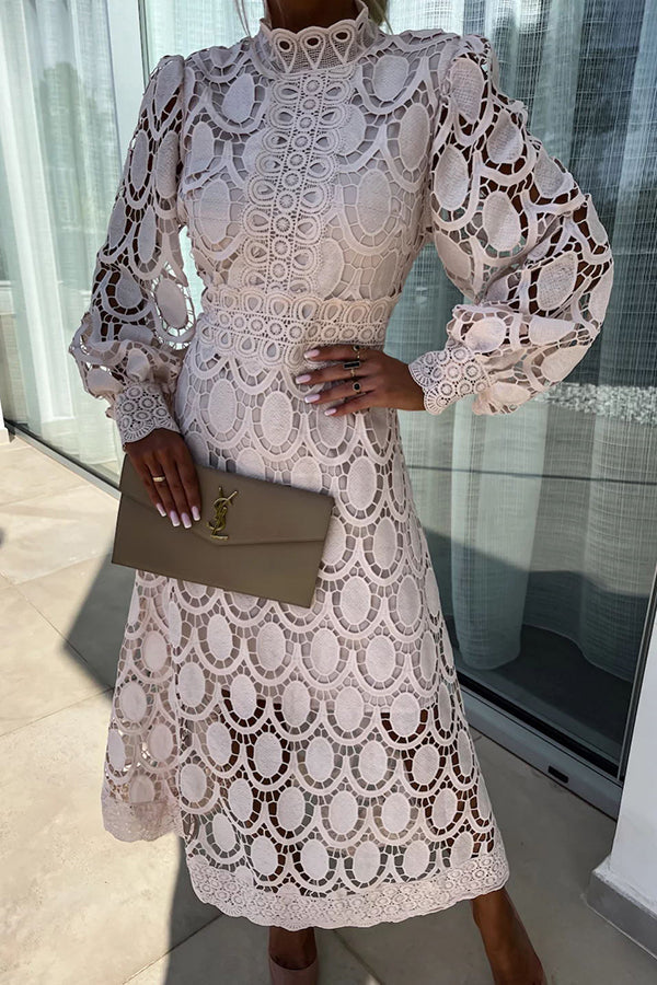 Chiara Abito in Pizzo Elegante
