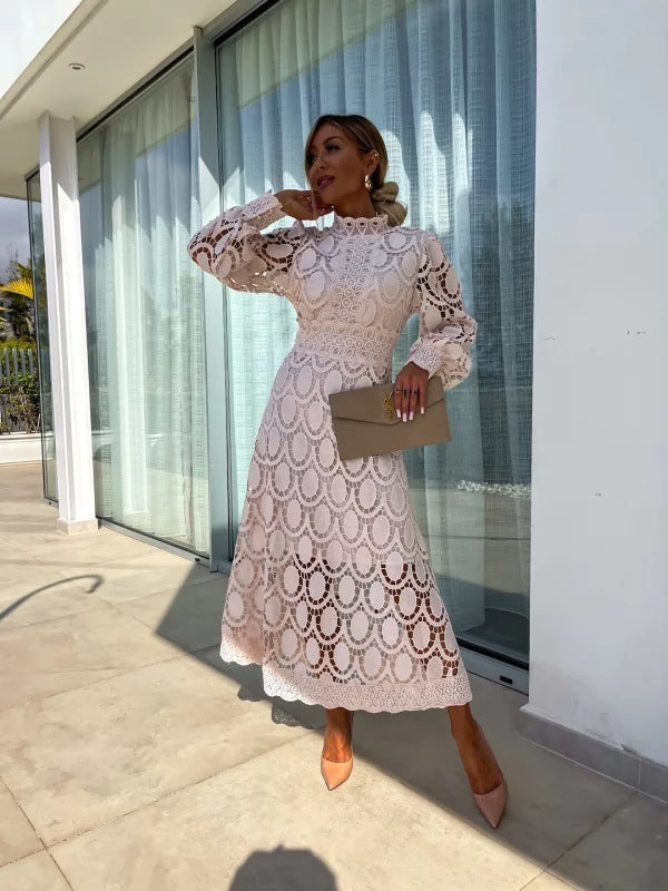 Chiara Abito in Pizzo Elegante