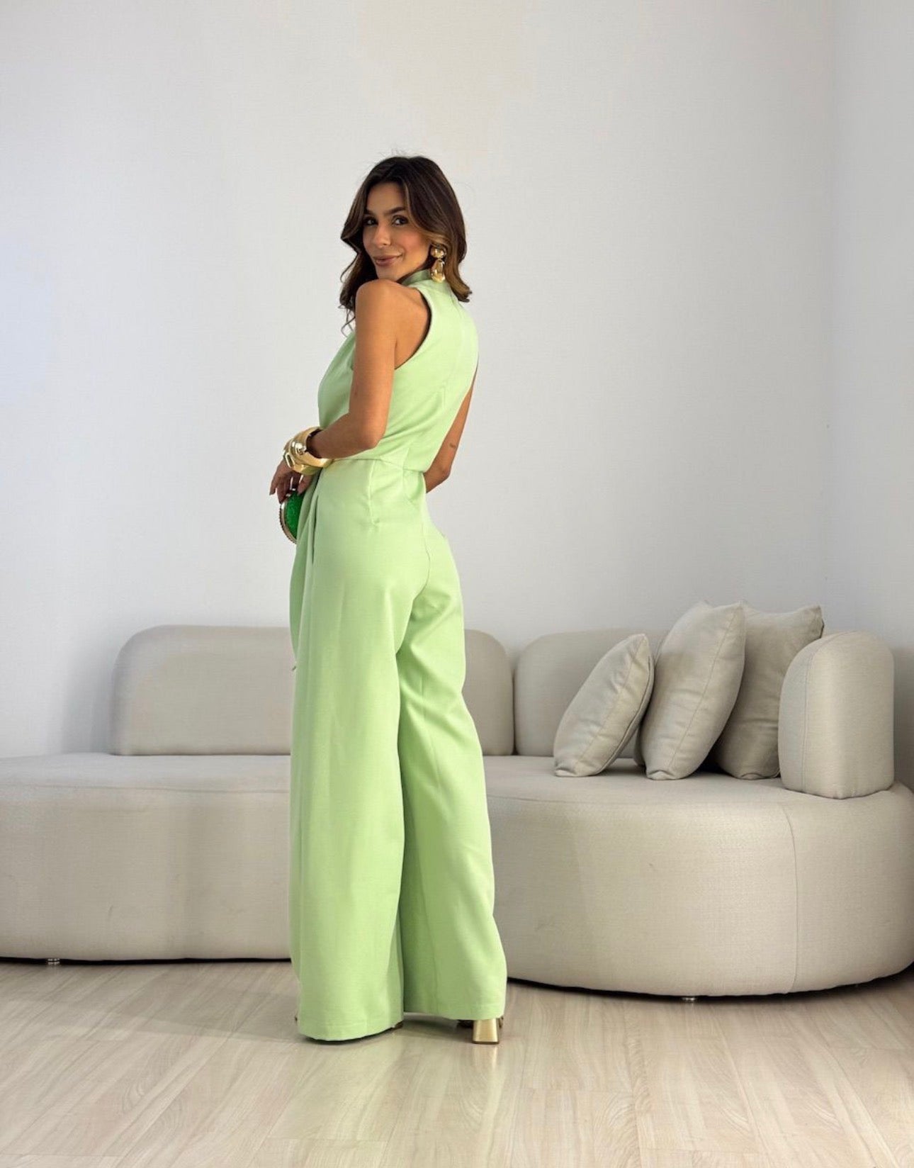Livia Tuta Fluida Elegante