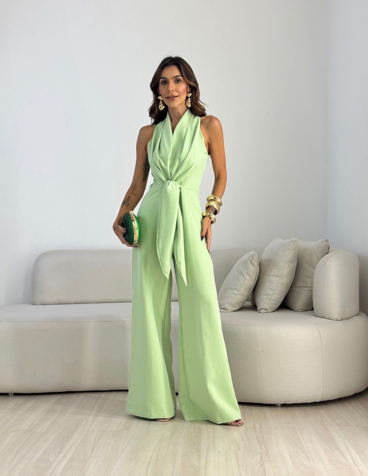 Livia Tuta Fluida Elegante