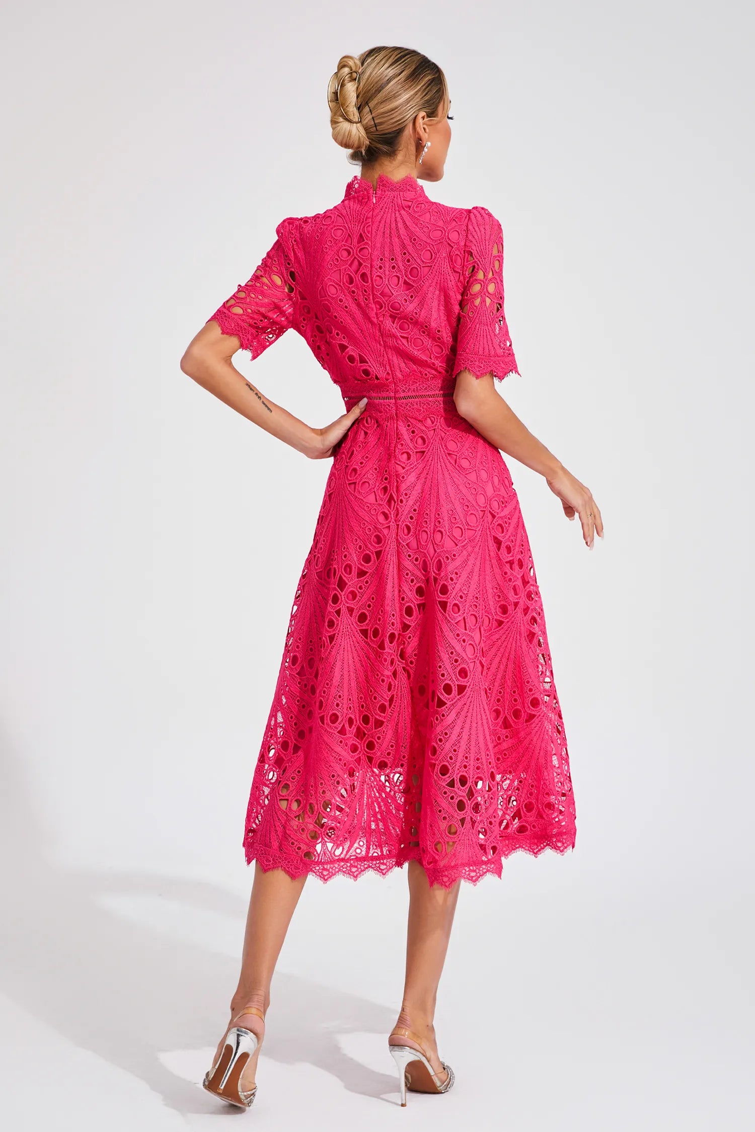 Sofia Abito Midi in Pizzo Romantico