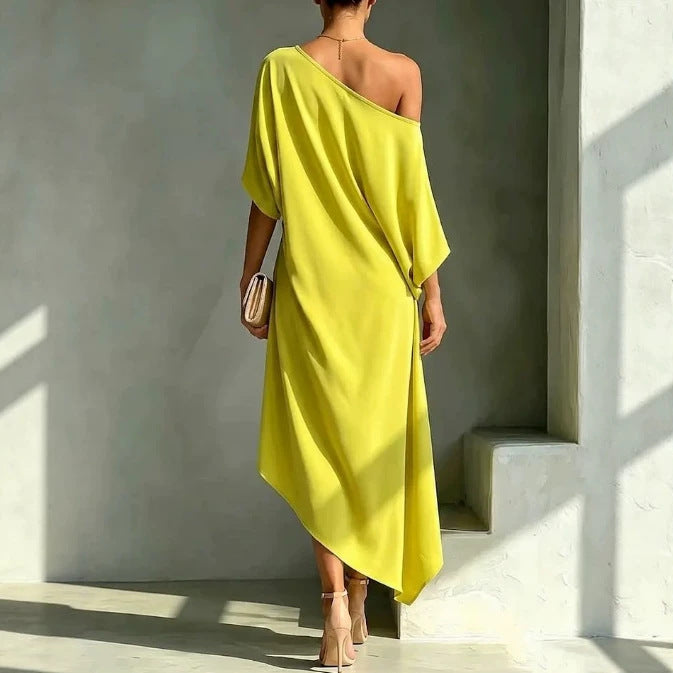 Camila Abito Elegante Asimmetrico