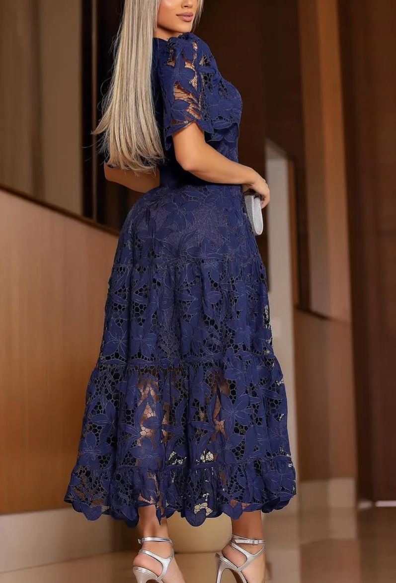 Isabella Abito Midi in Pizzo Elegante